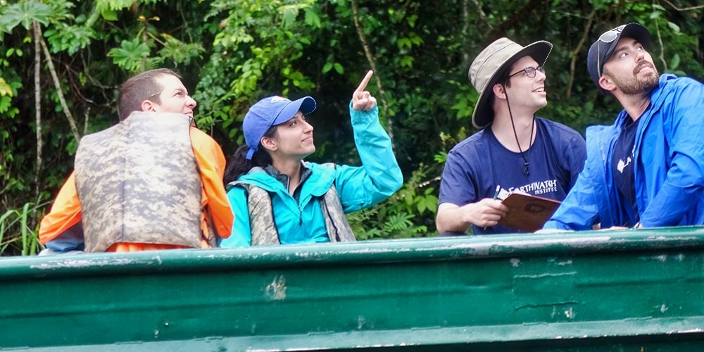 Since 2009, Earthwatch has collaborated with EY to engage high-performing early-career professionals with the opportunity to participate in one-week expeditions to help solve environmental challenges and assist local businesses in meeting their sustainability goals.