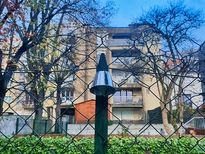 With Institut Pierre Simon Laplace (IPSL), an environmental research institution in France—Operation Healthy Air measured chemical exposures at 37 urban and suburban monitoring sites across metropolitan Paris.